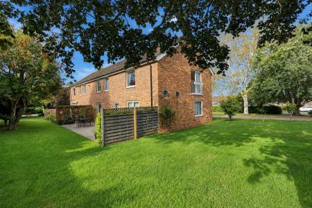 2 bedroom Flat for sale in Sorrel Close, Isham, NN14