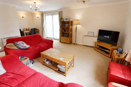 2 bedroom Flat for sale in Sorrel Close, Isham, NN14