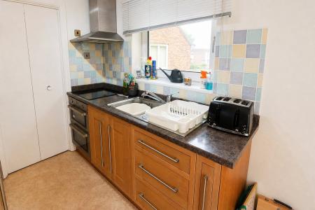2 bedroom Flat for sale in Sorrel Close, Isham, NN14