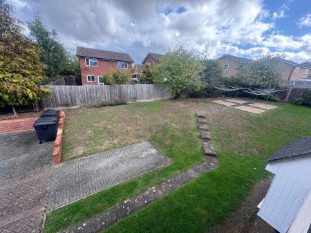 1 bedroom Flat to let in Berneshaw Close, Oakley Vale, Corby, NN18