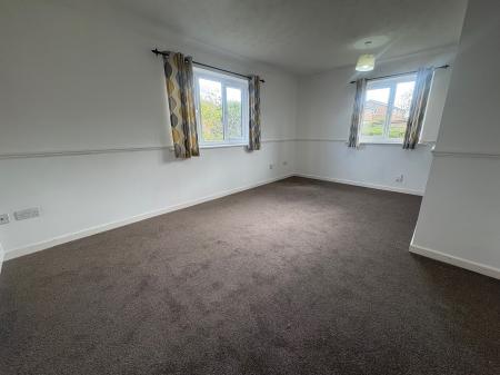 1 bedroom Flat to let in Berneshaw Close, Oakley Vale, Corby, NN18