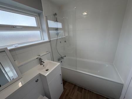 2 bedroom Terraced House to let in Shoreham Court, Corby, NN18