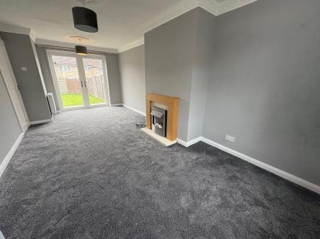 2 bedroom Terraced House to let in Shoreham Court, Corby, NN18