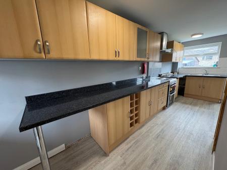 2 bedroom Terraced House to let in Shoreham Court, Corby, NN18