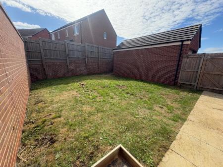 3 bedroom Detached house to let in Brigadier Way, Corby, NN17