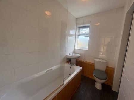 3 bedroom Town house to let in Minden Close, Danesholme, Corby, NN18