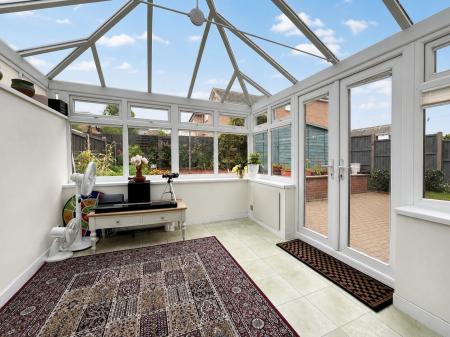 4 bedroom Detached house for sale in Dalby Close, Kettering, NN16