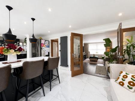 4 bedroom Detached house for sale in Dalby Close, Kettering, NN16