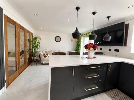 4 bedroom Detached house for sale in Dalby Close, Kettering, NN16