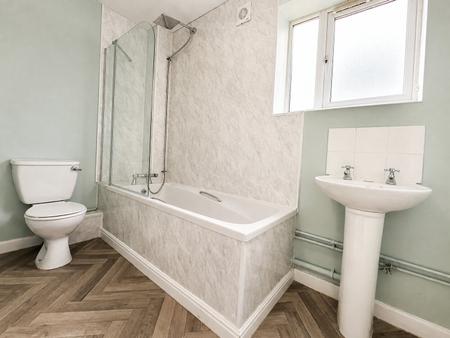 2 bedroom Flat for sale in Langdale Grove, Corby, NN17