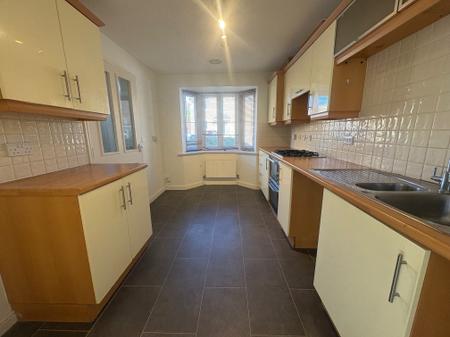 4 bedroom Terraced House to let in Newbury Close, Oakley Vale, Corby, NN18