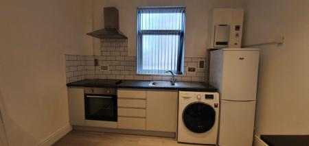 1 bedroom Studio flat to let in Albany Road, Earlsdon, Coventry, CV5
