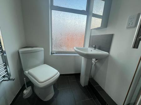 1 bedroom Studio flat to let in Brays Lane, Coventry, CV2