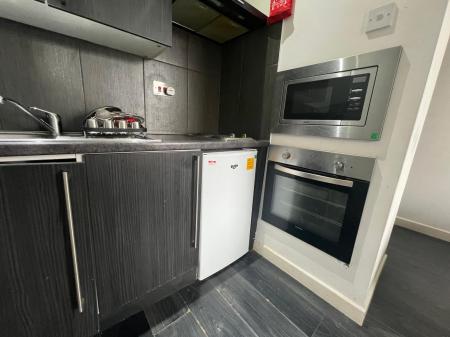 1 bedroom Studio flat to let in Brays Lane, Coventry, CV2