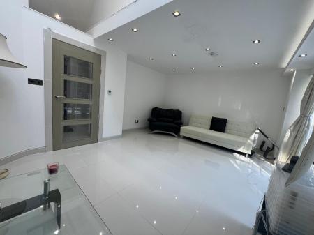 1 bedroom Semi-detached house to let in Cryfield Heights, Coventry, CV4