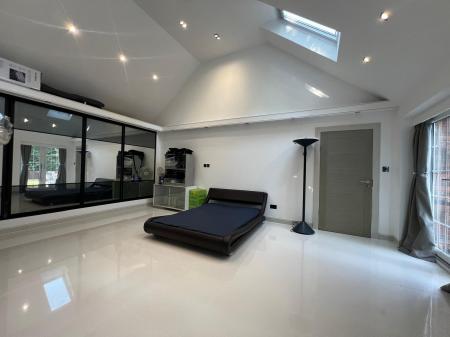 1 bedroom Semi-detached house to let in Cryfield Heights, Coventry, CV4