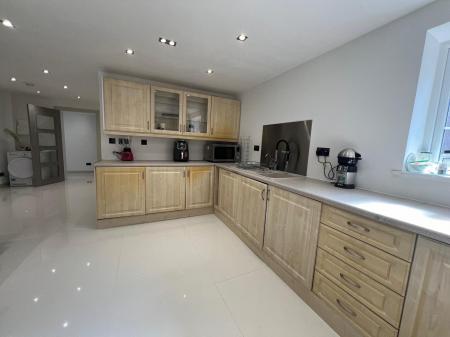 1 bedroom Semi-detached house to let in Cryfield Heights, Coventry, CV4