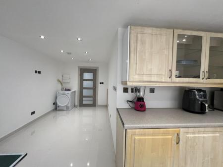 1 bedroom Semi-detached house to let in Cryfield Heights, Coventry, CV4