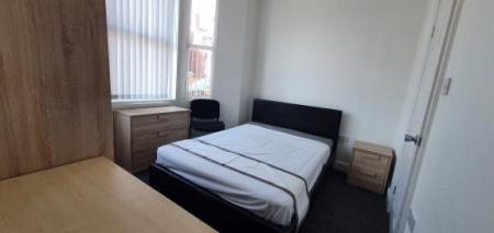 1 bedroom House share to let in Earlsdon Avenue North, Coventry, CV5