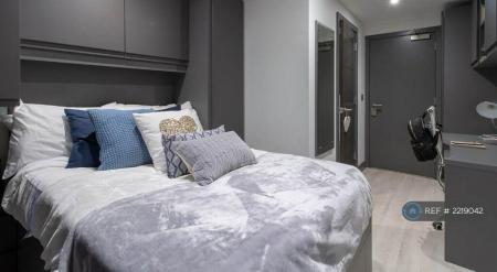 1 bedroom Flat to let in Parkside, Coventry, CV1