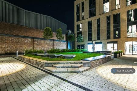 1 bedroom Flat to let in Parkside, Coventry, CV1