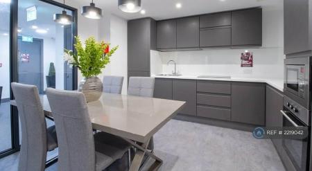 1 bedroom Flat to let in Parkside, Coventry, CV1