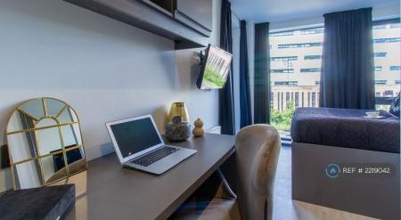 1 bedroom Flat to let in Parkside, Coventry, CV1