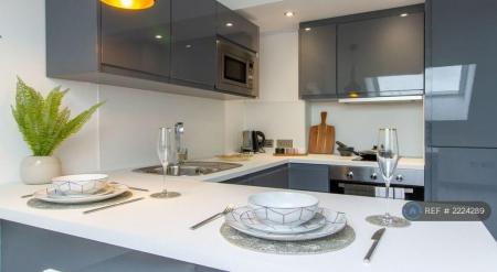 1 bedroom Flat to let in St Columbas Close, Coventry, CV1