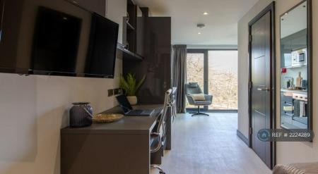 1 bedroom Flat to let in St Columbas Close, Coventry, CV1