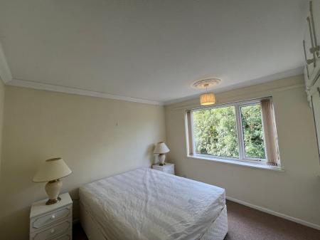 2 bedroom Flat to let in Suffolk Court, Coventry, CV5