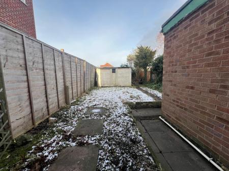 3 bedroom Semi-detached house to let in Tile Hill Lane, Tile Hill, Coventry, CV4
