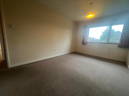 2 bedroom Maisonette to let in Pilling Close, Coventry, CV2