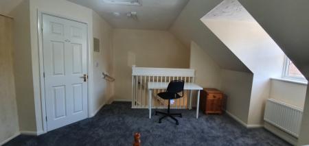 3 bedroom Semi-detached house to let in Gillquart Way, Coventry, CV1