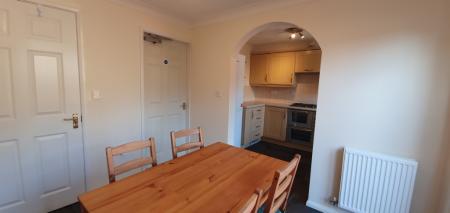 3 bedroom Semi-detached house to let in Gillquart Way, Coventry, CV1