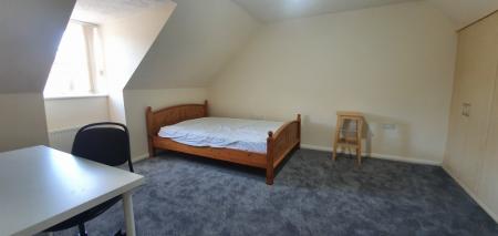 3 bedroom Semi-detached house to let in Gillquart Way, Coventry, CV1