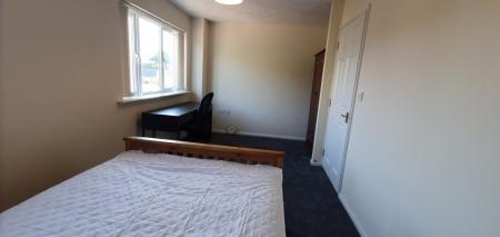 3 bedroom Semi-detached house to let in Gillquart Way, Coventry, CV1