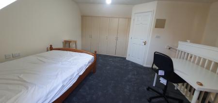 3 bedroom Semi-detached house to let in Gillquart Way, Coventry, CV1