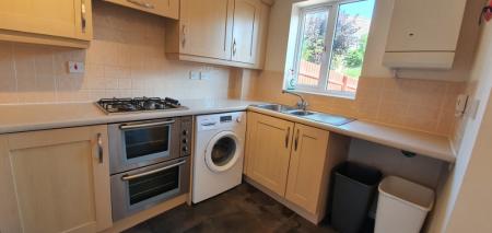 3 bedroom Semi-detached house to let in Gillquart Way, Coventry, CV1