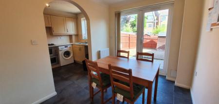 3 bedroom Semi-detached house to let in Gillquart Way, Coventry, CV1
