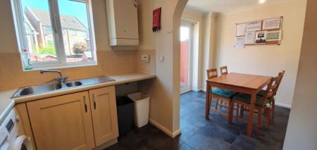 3 bedroom Semi-detached house to let in Gillquart Way, Coventry, CV1