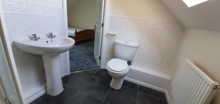 3 bedroom Semi-detached house to let in Gillquart Way, Coventry, CV1