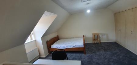 3 bedroom Semi-detached house to let in Gillquart Way, Coventry, CV1