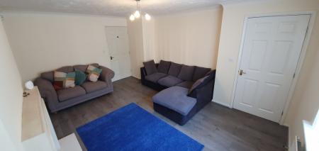 3 bedroom Semi-detached house to let in Gillquart Way, Coventry, CV1