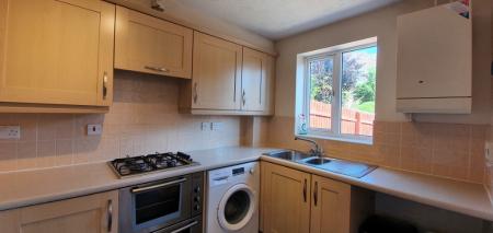 3 bedroom Semi-detached house to let in Gillquart Way, Coventry, CV1