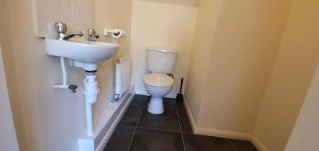 3 bedroom Semi-detached house to let in Gillquart Way, Coventry, CV1