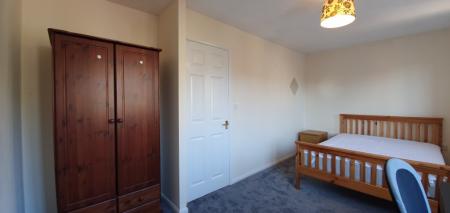 3 bedroom Semi-detached house to let in Gillquart Way, Coventry, CV1