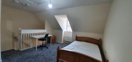 3 bedroom Semi-detached house to let in Gillquart Way, Coventry, CV1