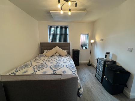 1 bedroom Flat to let in Brighton Street, Coventry, CV2