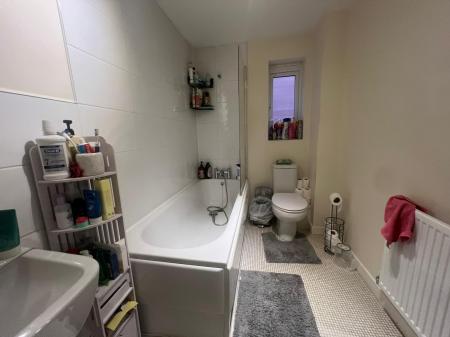 1 bedroom House share to let in Shortridge Drive, Coventry, CV6