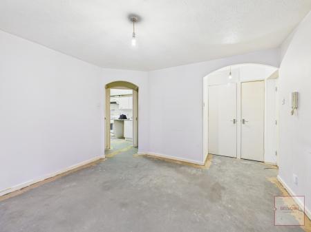 1 bedroom Flat for sale in Probert Close, Crewe, CW2